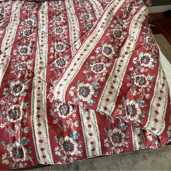 Ralph Lauren Cassie French Country Stripe King Size Comforter Red Blue - Picture 5 of 8